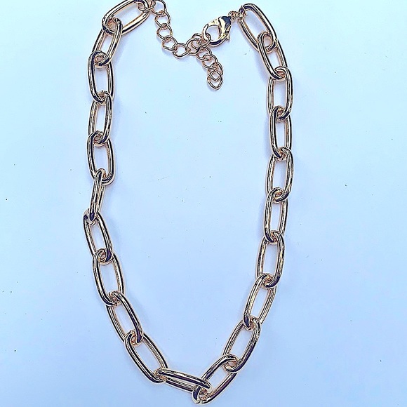 Chunky Gold Paper Clip Chain Necklace - Picture 4 of 4